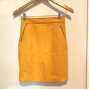 H&M yellow skirt